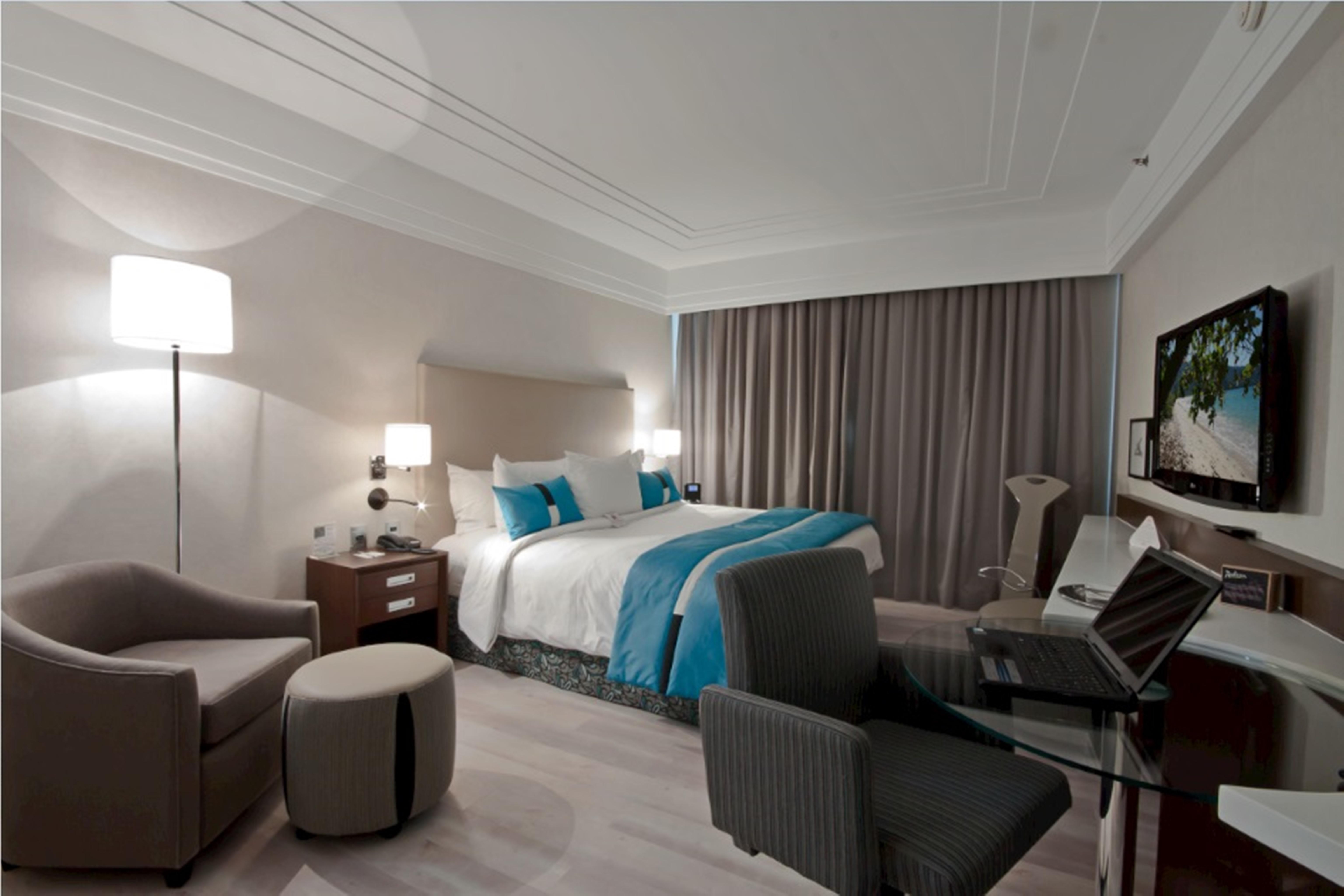 Radisson Alphaville Barueri Exteriör bild A room at the hotel