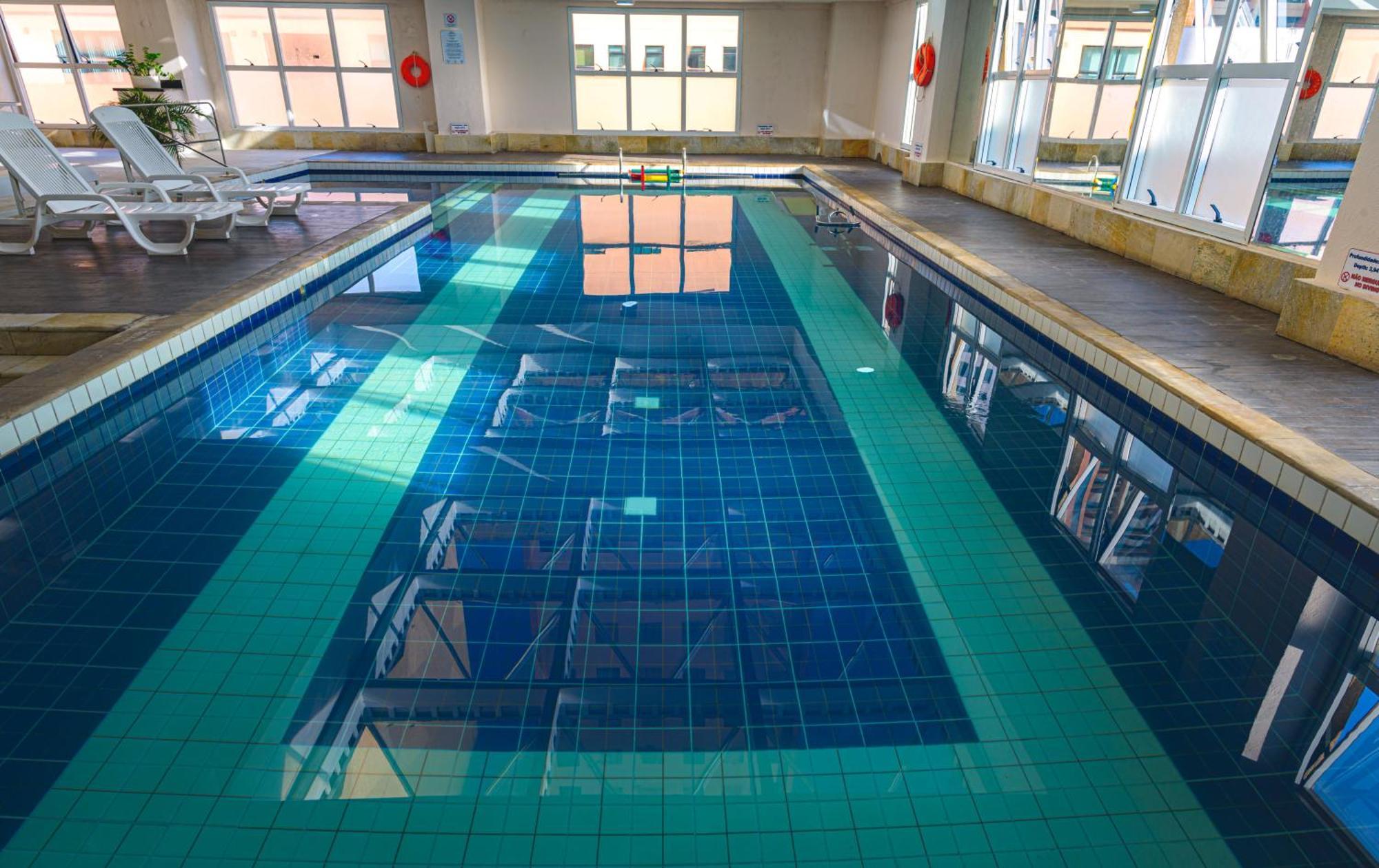 Radisson Alphaville Barueri Exteriör bild Swimming pool