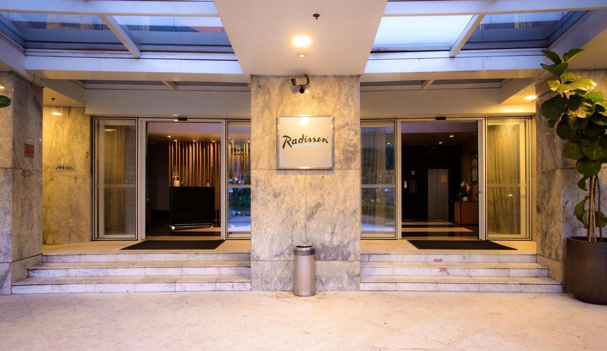 Radisson Alphaville Barueri Exteriör bild Entrance of Radisson Blu Hotel, Bucharest